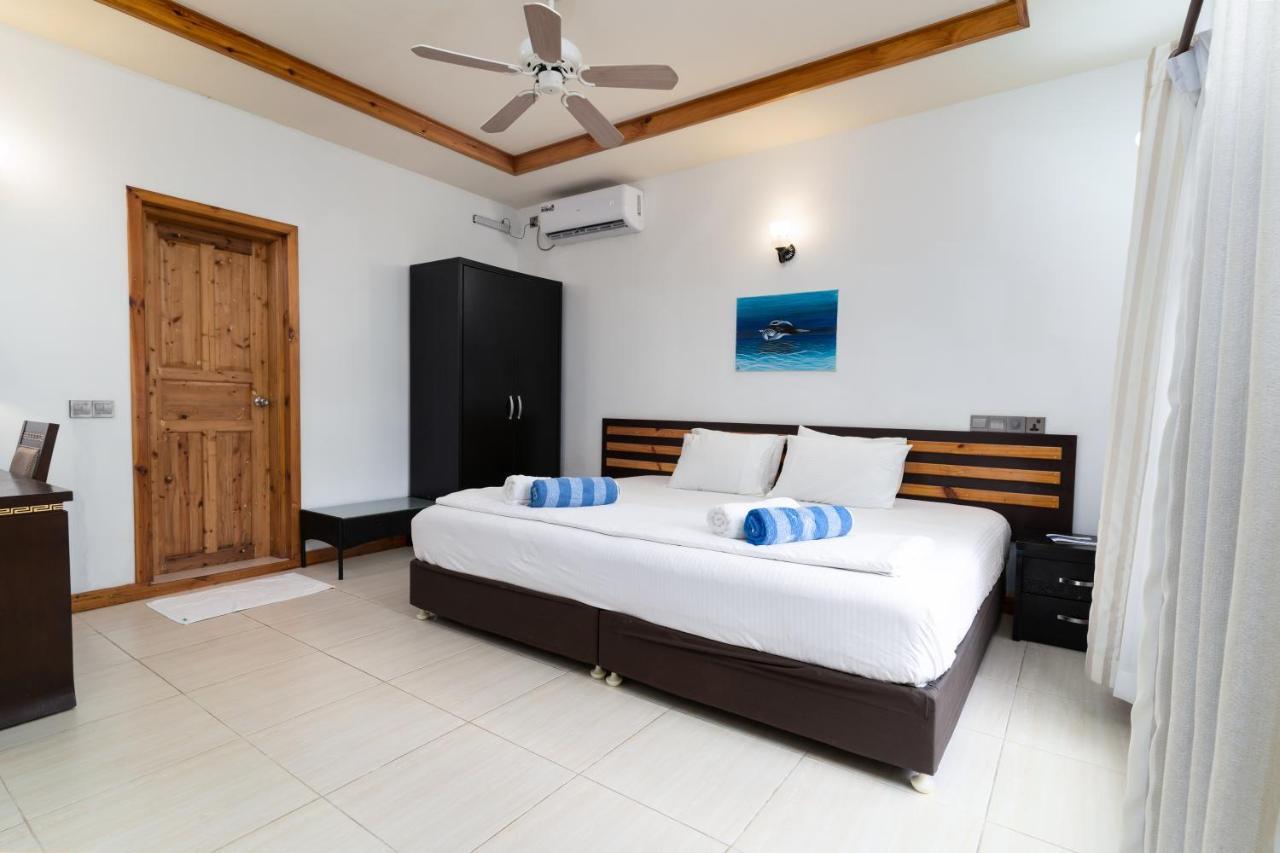 Ukulhas View Hotel Exterior photo